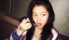 网红阿朱吃瓜图片高清,高清美图曝光引网友热议